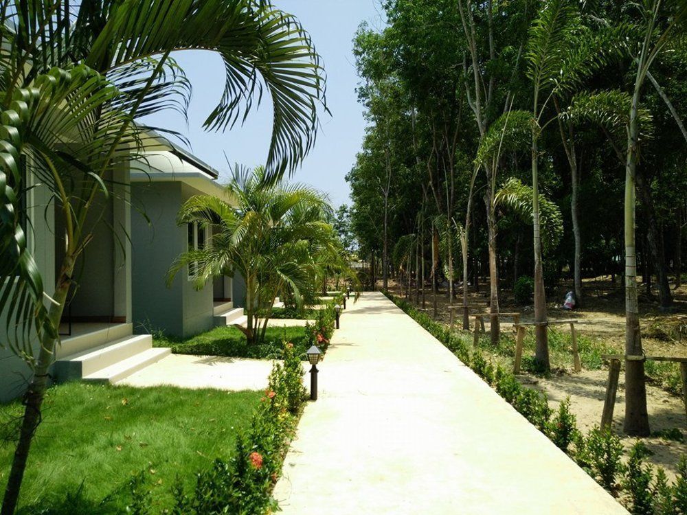 Saiyuan Garden Resort Rawai Exteriör bild